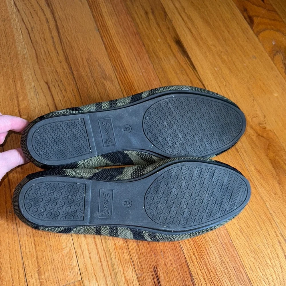 ❄️Seven7 women's Camouflage‎ Slip-On Shoes size 8